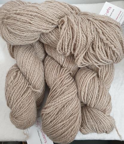 CC22/913 Handspun Wool Yarn